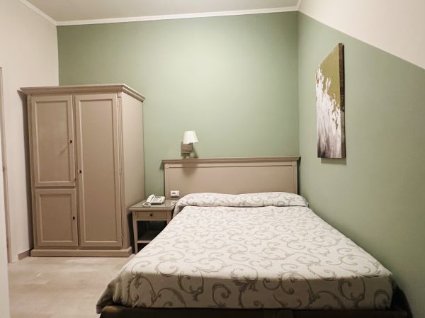 Doppelzimmer mit franzoesiches Bett